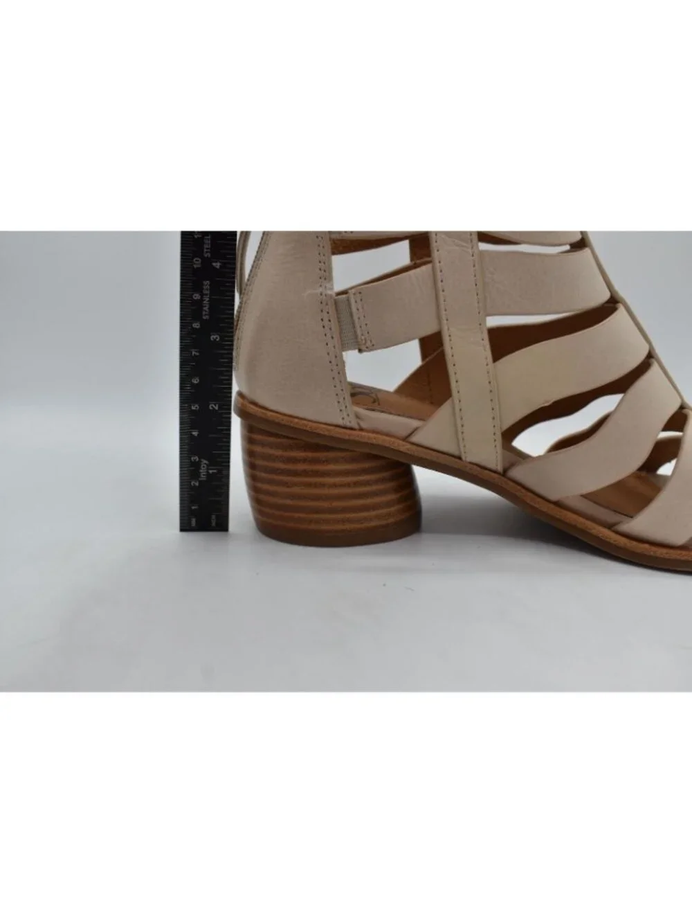 Sofft Womens Size‎ 9 Carmen Beige Leather Block Heel Gladiator Sandals Shoes